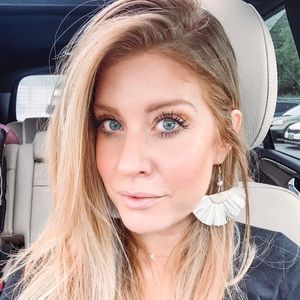 Meet your Posher, Lynne